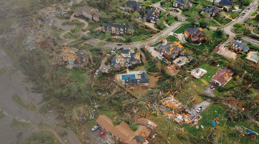 Why choose water damage restoration service for emergency water extraction services in Upland